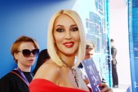 Телеведущая Кудрявцева призналась, что расплакалась из-за русофобной речи Макса Барских