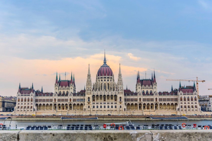 Власти Венгрии не считают Россию угрозой для НАТО