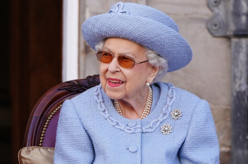 «Рухнул Лондонский мост»: умерла королева Великобритании Елизавета II